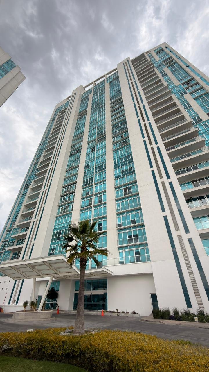 Juriquilla Tower
